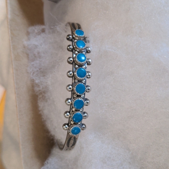 Vintage Navajo sterling cuff - Picture 6 of 6